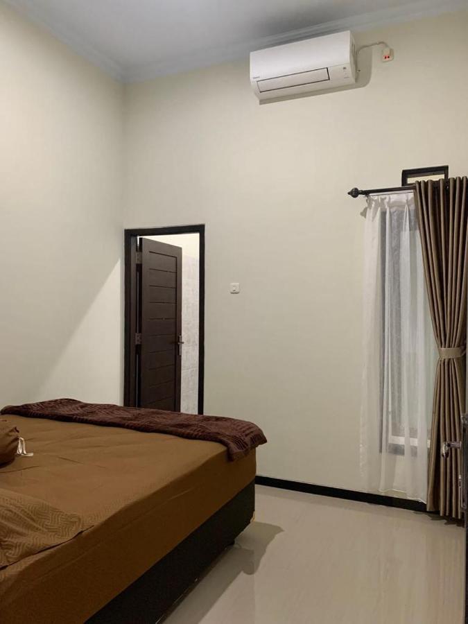Guest House / Homestay Bukit Mutiara Residence Ngingas Екстер'єр фото