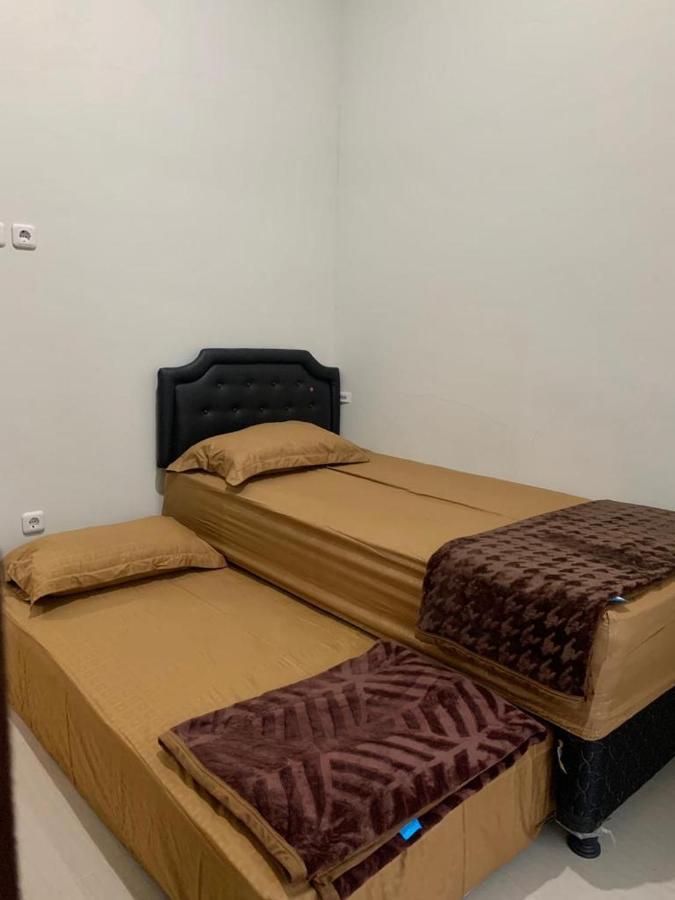Guest House / Homestay Bukit Mutiara Residence Ngingas Екстер'єр фото